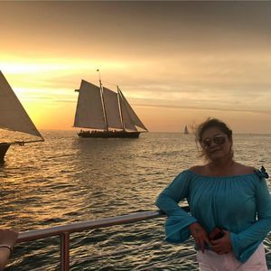 Meet your Posher, Alma